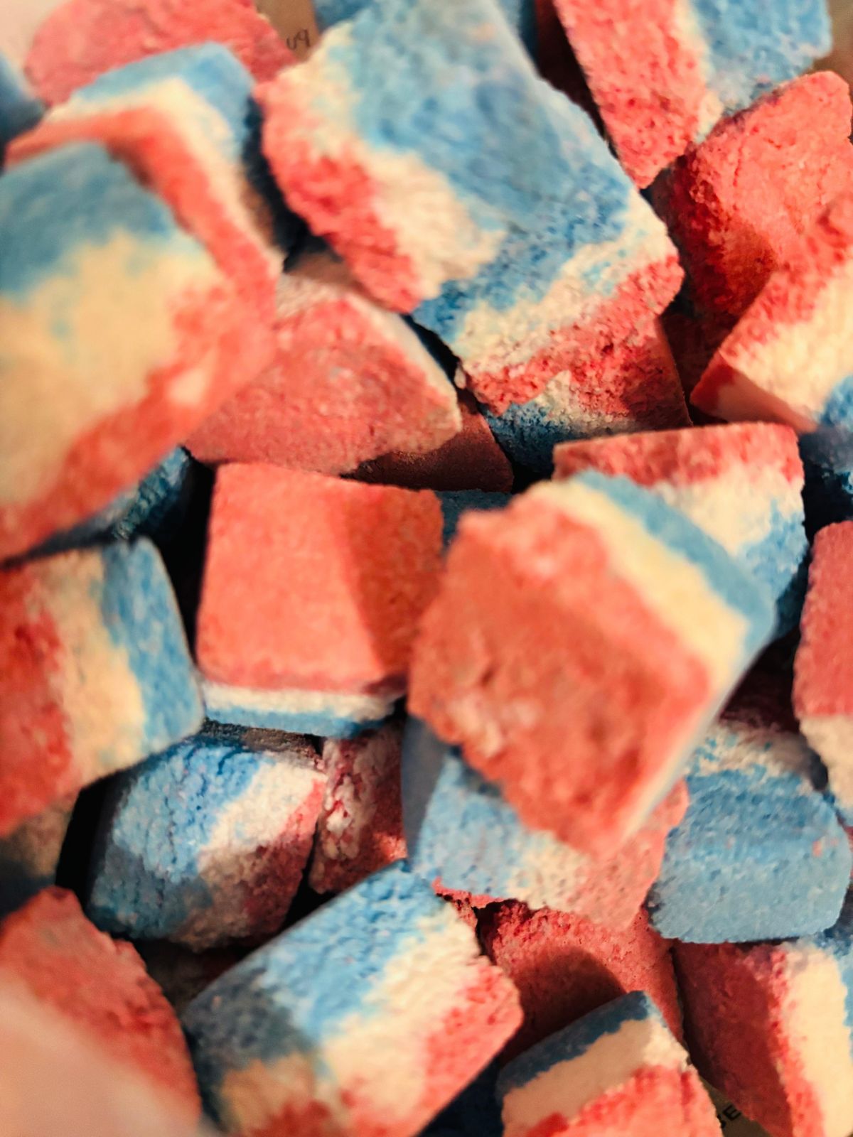 Cookies & Cream Milkshake Bath Rocks 250g - Sweet Diner Inspired Fizz