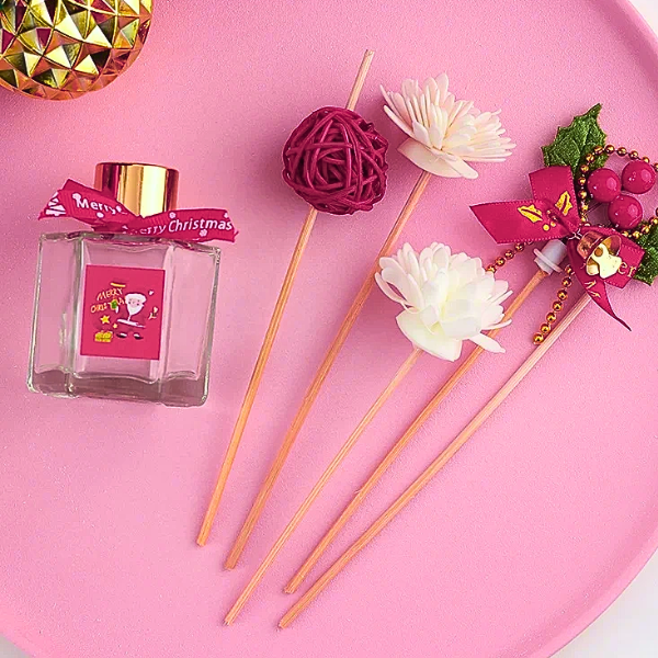 Christmas Reed Diffuser in Peach Scent